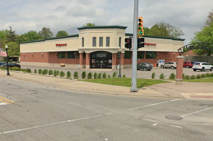 RJs Lounge and Bowling Alley (Bay Lanes) - That Corner As Of 2019 (newer photo)
